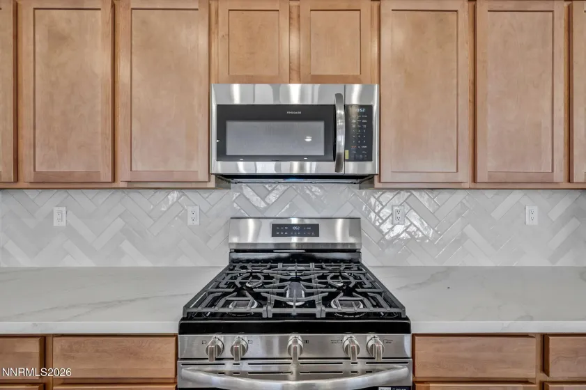 118 Radiant, Carson City, Nevada 89705, 3 Bedrooms Bedrooms, ,2 BathroomsBathrooms,Residential,Residential,Radiant,260005280