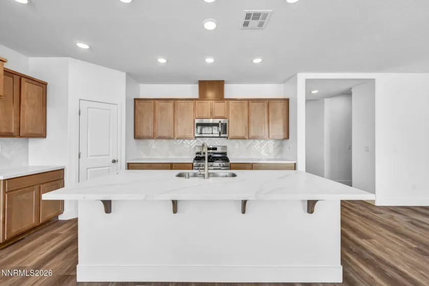 118 Radiant, Carson City, Nevada 89705, 3 Bedrooms Bedrooms, ,2 BathroomsBathrooms,Residential,Residential,Radiant,260005280