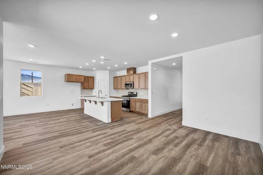 118 Radiant, Carson City, Nevada 89705, 3 Bedrooms Bedrooms, ,2 BathroomsBathrooms,Residential,Residential,Radiant,260005280