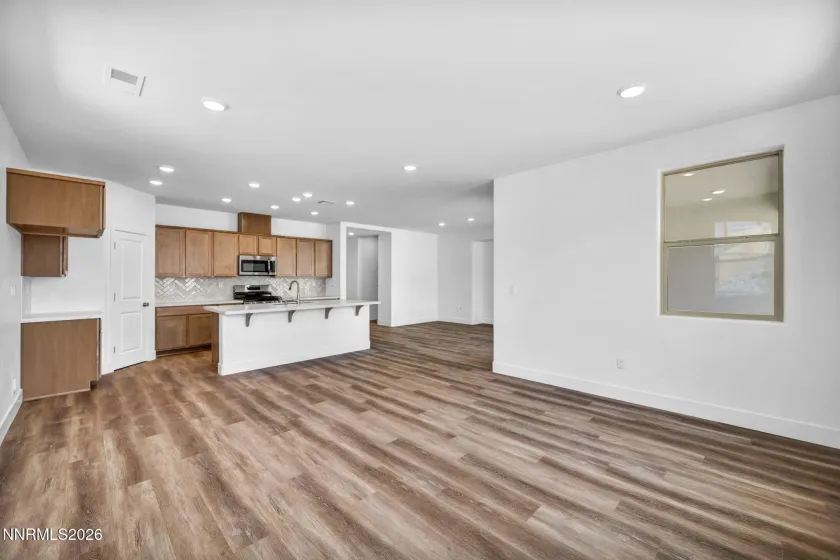 118 Radiant, Carson City, Nevada 89705, 3 Bedrooms Bedrooms, ,2 BathroomsBathrooms,Residential,Residential,Radiant,260005280