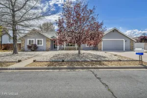 667 Marsh, Carson City, Nevada 89701, 3 Bedrooms Bedrooms, ,3 BathroomsBathrooms,Residential,Residential,Marsh,260005281