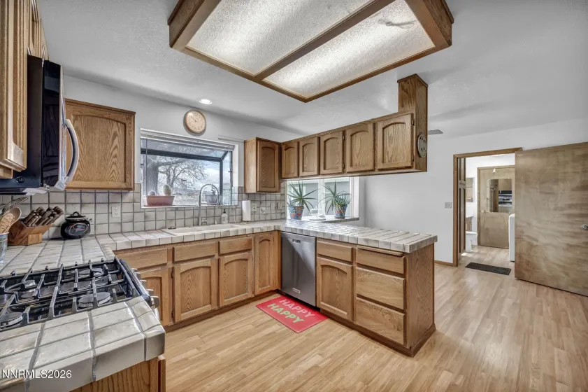 667 Marsh, Carson City, Nevada 89701, 3 Bedrooms Bedrooms, ,3 BathroomsBathrooms,Residential,Residential,Marsh,260005281