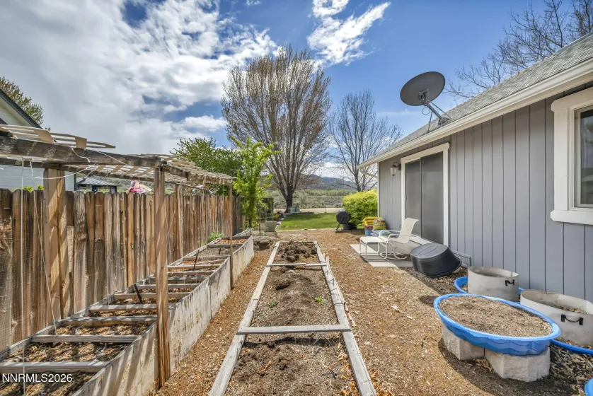 667 Marsh, Carson City, Nevada 89701, 3 Bedrooms Bedrooms, ,3 BathroomsBathrooms,Residential,Residential,Marsh,260005281