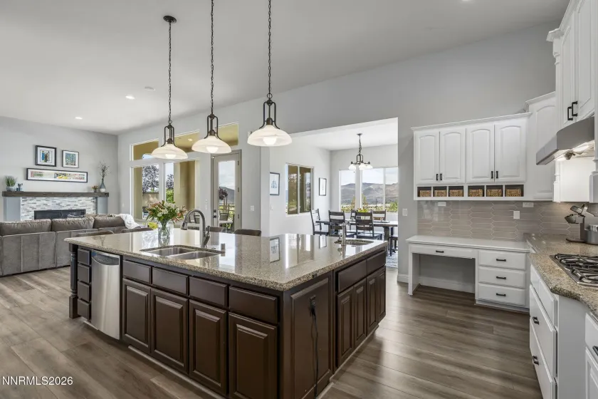 13340 Damonte View, Reno, Nevada 89511, 4 Bedrooms Bedrooms, ,4 BathroomsBathrooms,Residential,Residential,Damonte View,260005285