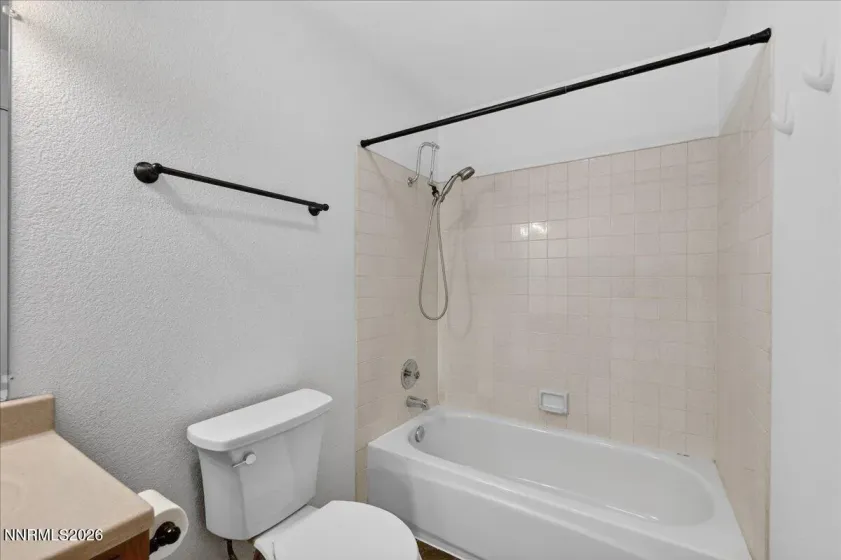 4201 Santa Maria, Reno, Nevada 89502, 3 Bedrooms Bedrooms, ,2 BathroomsBathrooms,Residential,Residential,Santa Maria,260005288