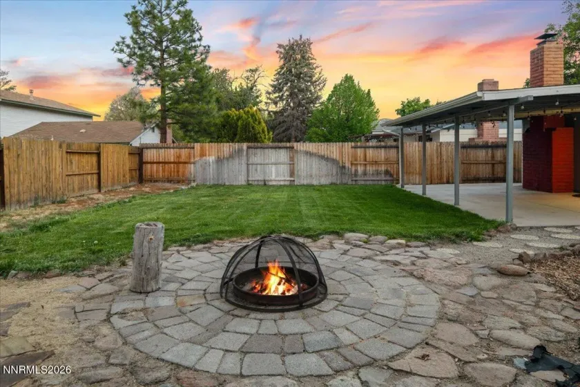 4201 Santa Maria, Reno, Nevada 89502, 3 Bedrooms Bedrooms, ,2 BathroomsBathrooms,Residential,Residential,Santa Maria,260005288
