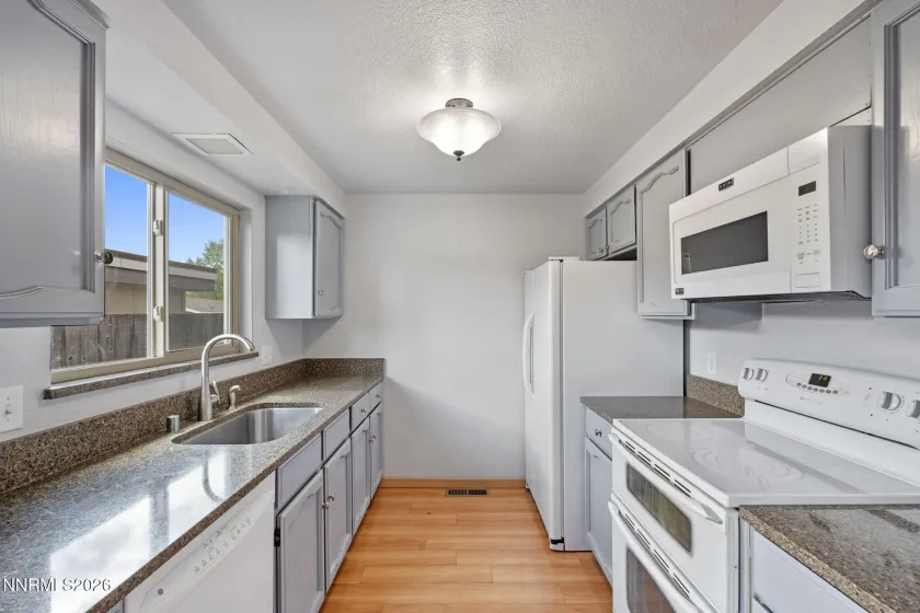 718 Travis, Carson City, Nevada 89701, 2 Bedrooms Bedrooms, ,3 BathroomsBathrooms,Residential,Residential,Travis,0,260005297