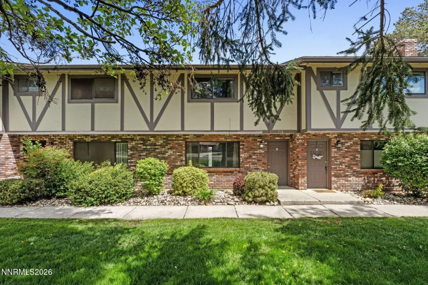 718 Travis, Carson City, Nevada 89701, 2 Bedrooms Bedrooms, ,3 BathroomsBathrooms,Residential,Residential,Travis,0,260005297