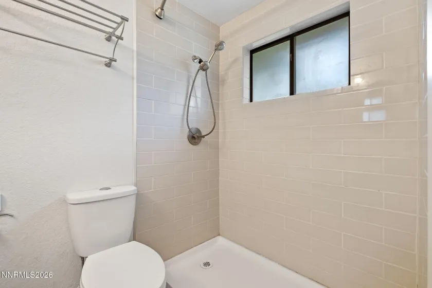 718 Travis, Carson City, Nevada 89701, 2 Bedrooms Bedrooms, ,3 BathroomsBathrooms,Residential,Residential,Travis,0,260005297