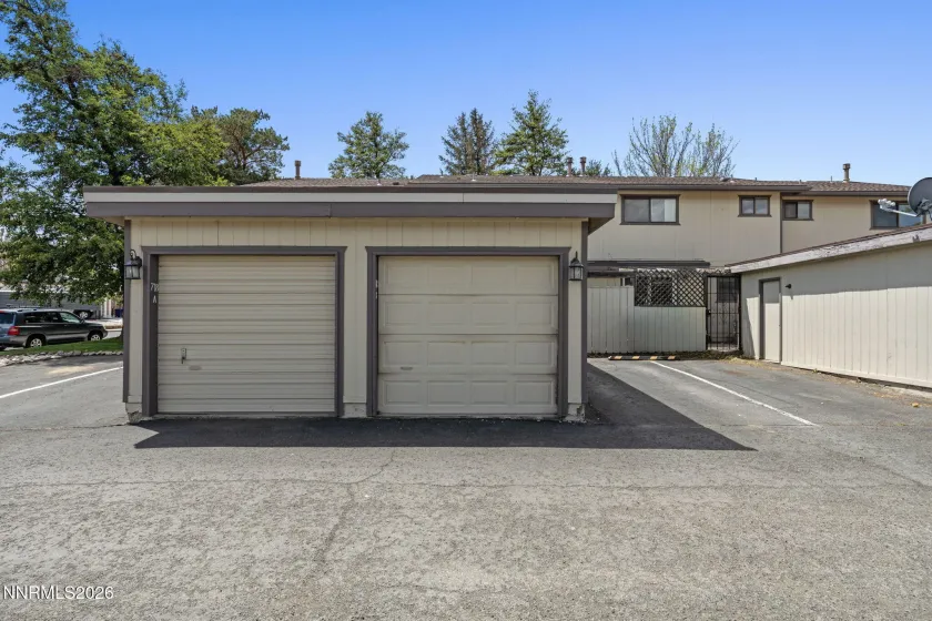718 Travis, Carson City, Nevada 89701, 2 Bedrooms Bedrooms, ,3 BathroomsBathrooms,Residential,Residential,Travis,0,260005297