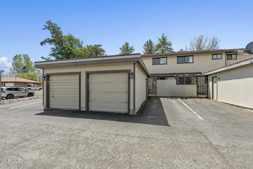 718 Travis, Carson City, Nevada 89701, 2 Bedrooms Bedrooms, ,3 BathroomsBathrooms,Residential,Residential,Travis,0,260005297