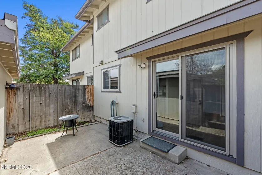 718 Travis, Carson City, Nevada 89701, 2 Bedrooms Bedrooms, ,3 BathroomsBathrooms,Residential,Residential,Travis,0,260005297