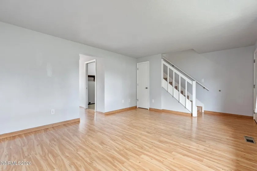 718 Travis, Carson City, Nevada 89701, 2 Bedrooms Bedrooms, ,3 BathroomsBathrooms,Residential,Residential,Travis,0,260005297