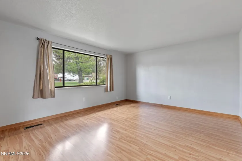 718 Travis, Carson City, Nevada 89701, 2 Bedrooms Bedrooms, ,3 BathroomsBathrooms,Residential,Residential,Travis,0,260005297