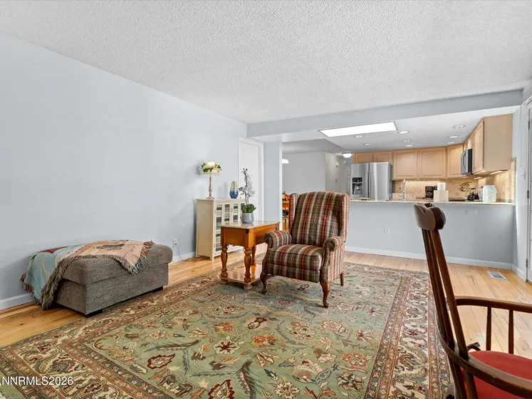 3881 Amador, Reno, Nevada 89502, 4 Bedrooms Bedrooms, ,2 BathroomsBathrooms,Residential,Residential,Amador,260005303