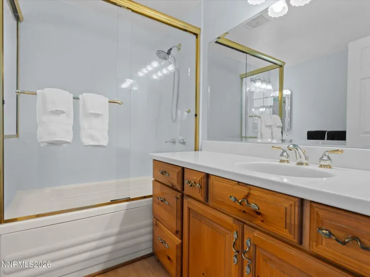 3881 Amador, Reno, Nevada 89502, 4 Bedrooms Bedrooms, ,2 BathroomsBathrooms,Residential,Residential,Amador,260005303