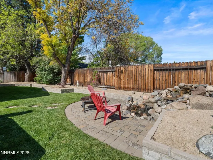3881 Amador, Reno, Nevada 89502, 4 Bedrooms Bedrooms, ,2 BathroomsBathrooms,Residential,Residential,Amador,260005303