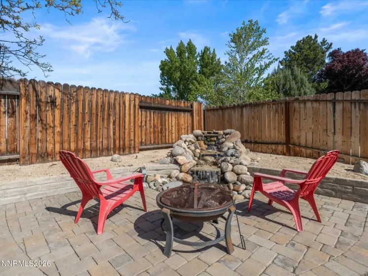 3881 Amador, Reno, Nevada 89502, 4 Bedrooms Bedrooms, ,2 BathroomsBathrooms,Residential,Residential,Amador,260005303
