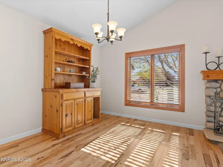 3881 Amador, Reno, Nevada 89502, 4 Bedrooms Bedrooms, ,2 BathroomsBathrooms,Residential,Residential,Amador,260005303