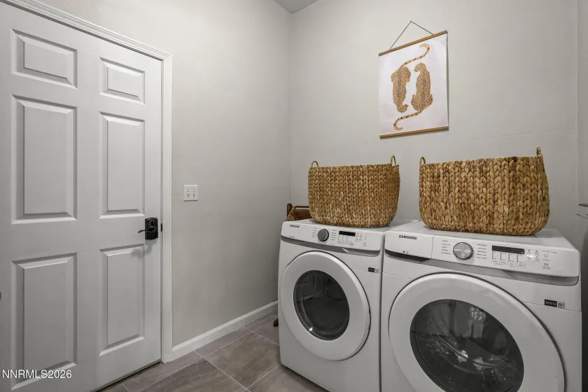 1447 Amston, Reno, Nevada 89511, 3 Bedrooms Bedrooms, ,2 BathroomsBathrooms,Residential,Residential,Amston,260005308