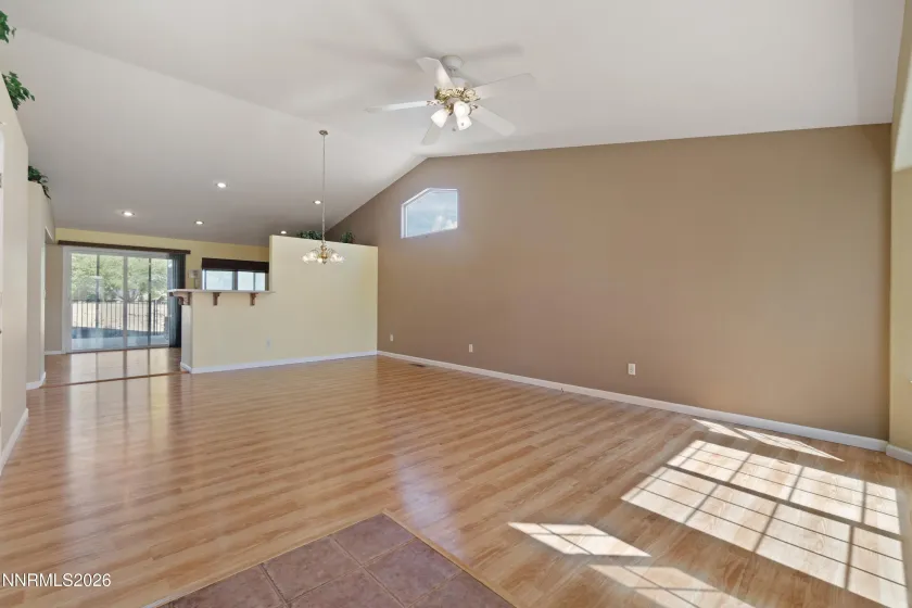 141 Desert Lakes, Fernley, Nevada 89408, 3 Bedrooms Bedrooms, ,2 BathroomsBathrooms,Residential,Residential,Desert Lakes,260005310