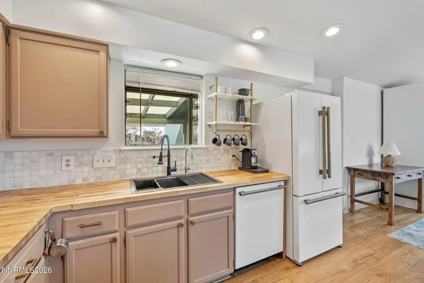 3929 Kings, Reno, Nevada 89503, 3 Bedrooms Bedrooms, ,2 BathroomsBathrooms,Residential,Residential,Kings,260005312