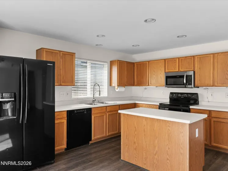 8620 Winding Creek, Reno, Nevada 89506, 3 Bedrooms Bedrooms, ,3 BathroomsBathrooms,Residential,Residential,Winding Creek,260005318