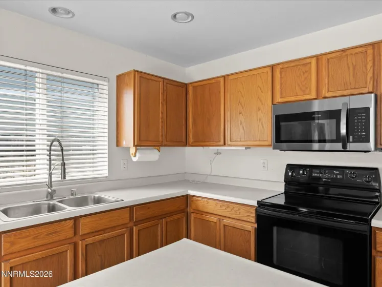 8620 Winding Creek, Reno, Nevada 89506, 3 Bedrooms Bedrooms, ,3 BathroomsBathrooms,Residential,Residential,Winding Creek,260005318
