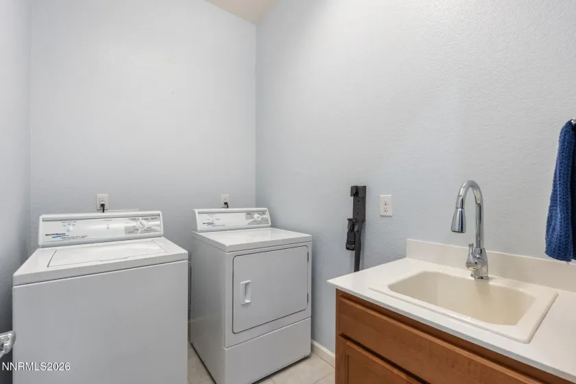 9401 Baldacci, Reno, Nevada 89521, 3 Bedrooms Bedrooms, ,3 BathroomsBathrooms,Residential,Residential,Baldacci,260005320