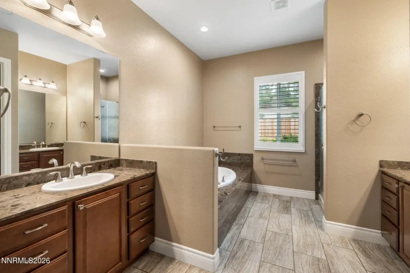 2295 Roanoke, Reno, Nevada 89523, 5 Bedrooms Bedrooms, ,3 BathroomsBathrooms,Residential,Residential,Roanoke,260005321
