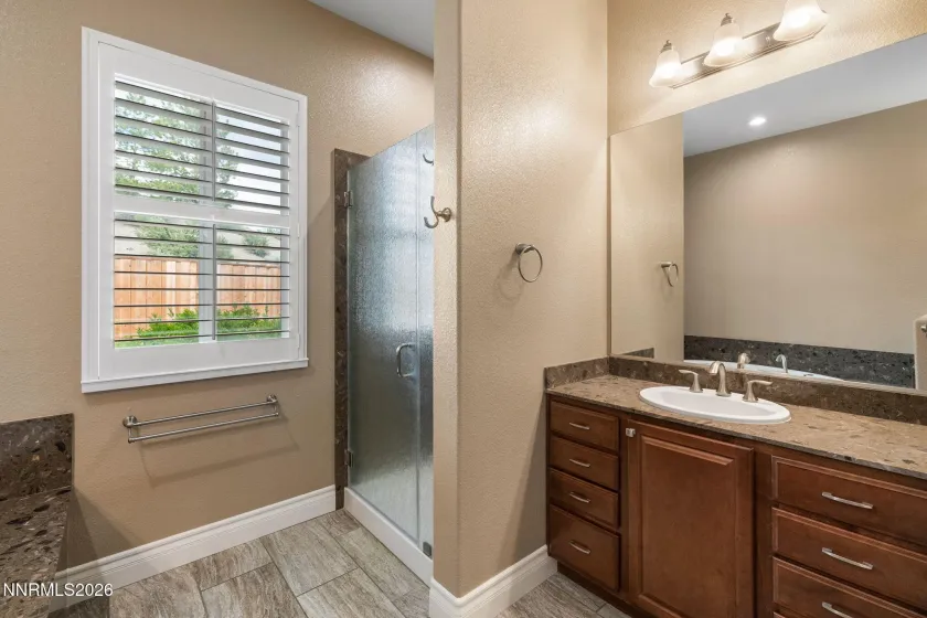 2295 Roanoke, Reno, Nevada 89523, 5 Bedrooms Bedrooms, ,3 BathroomsBathrooms,Residential,Residential,Roanoke,260005321