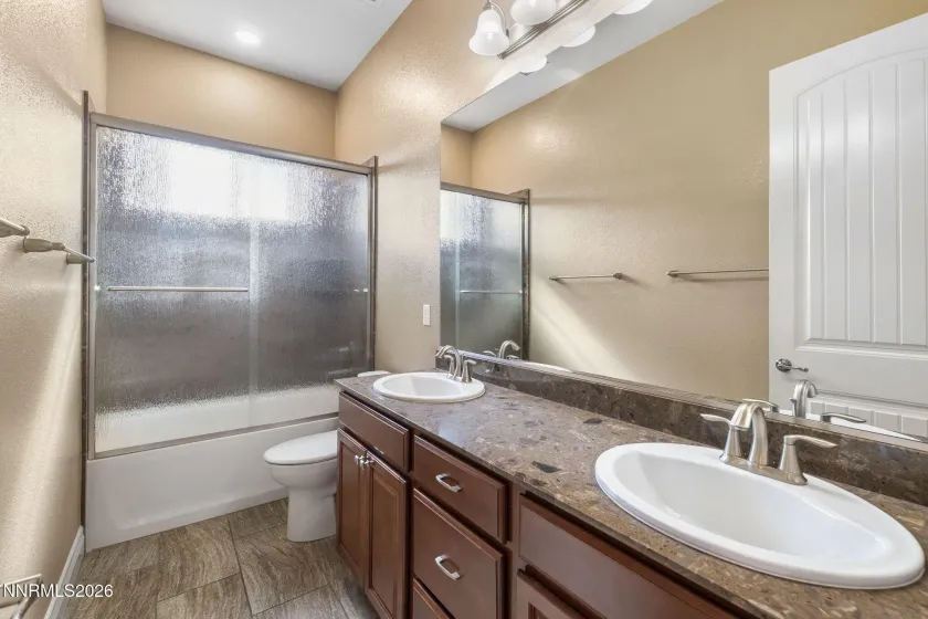 2295 Roanoke, Reno, Nevada 89523, 5 Bedrooms Bedrooms, ,3 BathroomsBathrooms,Residential,Residential,Roanoke,260005321