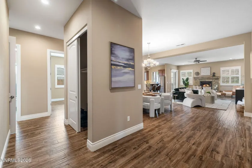 2295 Roanoke, Reno, Nevada 89523, 5 Bedrooms Bedrooms, ,3 BathroomsBathrooms,Residential,Residential,Roanoke,260005321