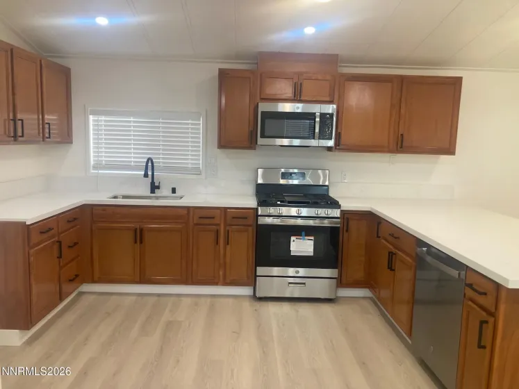 New Kitchen Cabinets, Appliances