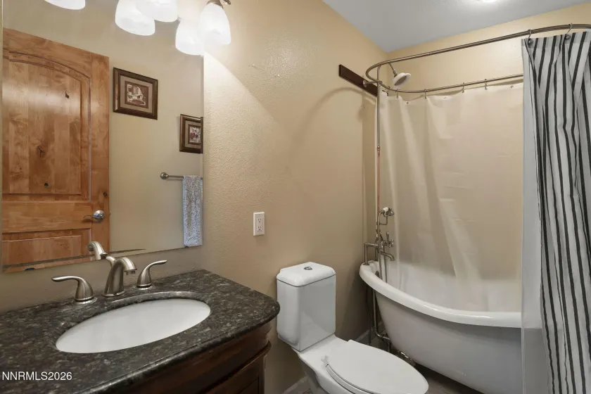 60 Yellow Pine, Reno, Nevada 89511, 5 Bedrooms Bedrooms, ,5 BathroomsBathrooms,Residential,Residential,Yellow Pine,260005333