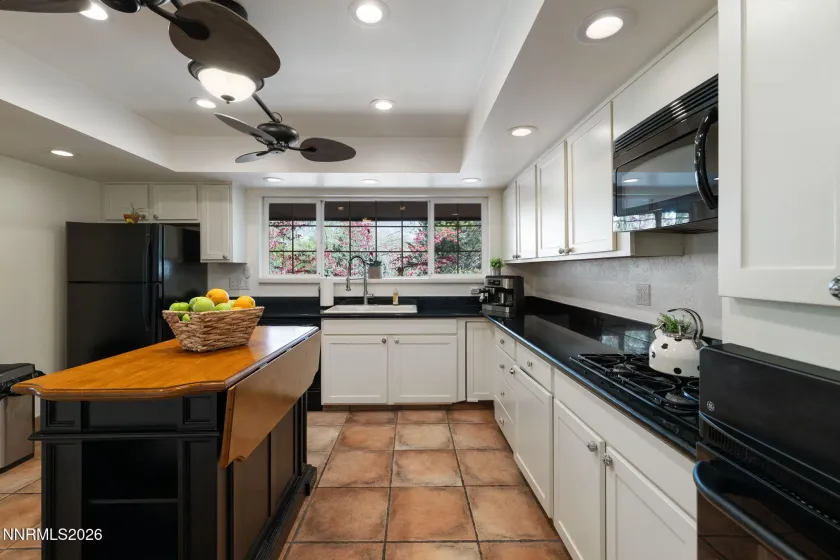 2915 Solari, Reno, Nevada 89509, 4 Bedrooms Bedrooms, ,3 BathroomsBathrooms,Residential,Residential,Solari,260005338