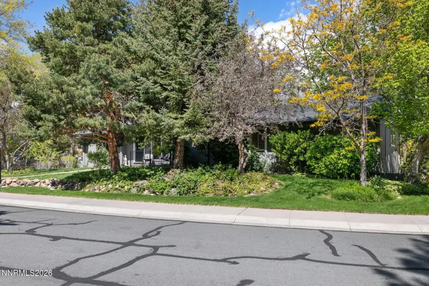 2915 Solari, Reno, Nevada 89509, 4 Bedrooms Bedrooms, ,3 BathroomsBathrooms,Residential,Residential,Solari,260005338