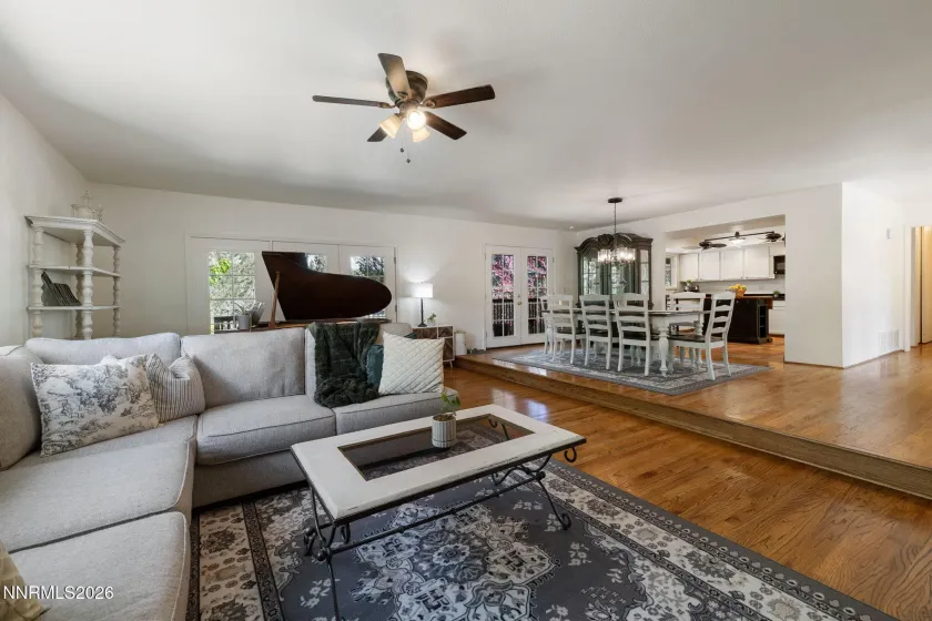 2915 Solari, Reno, Nevada 89509, 4 Bedrooms Bedrooms, ,3 BathroomsBathrooms,Residential,Residential,Solari,260005338