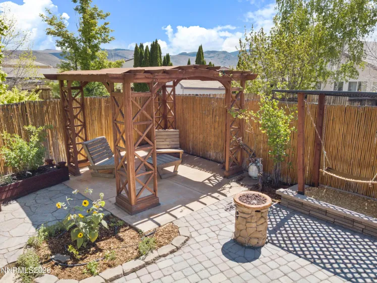 9585 Navigator, Reno, Nevada 89521, 3 Bedrooms Bedrooms, ,2 BathroomsBathrooms,Residential,Residential,Navigator,260005341
