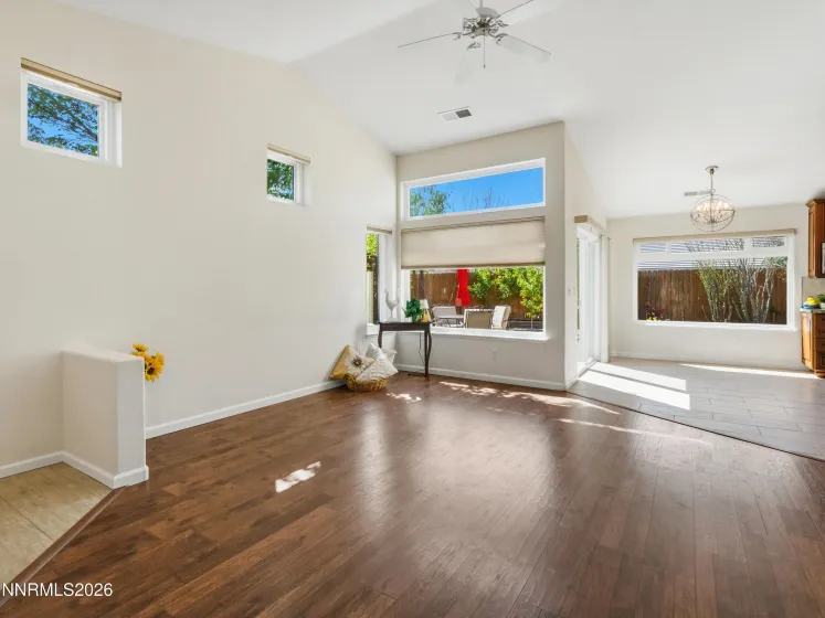 9585 Navigator, Reno, Nevada 89521, 3 Bedrooms Bedrooms, ,2 BathroomsBathrooms,Residential,Residential,Navigator,260005341