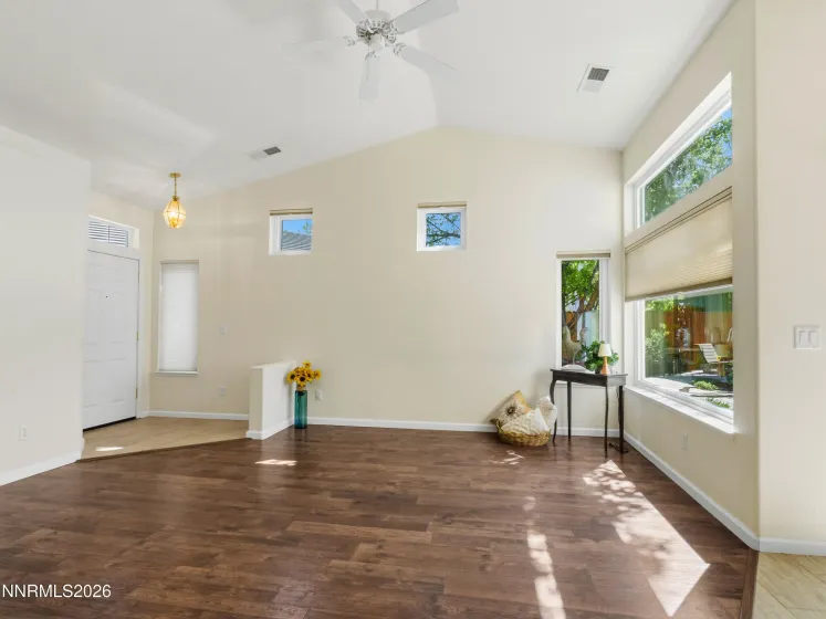 9585 Navigator, Reno, Nevada 89521, 3 Bedrooms Bedrooms, ,2 BathroomsBathrooms,Residential,Residential,Navigator,260005341
