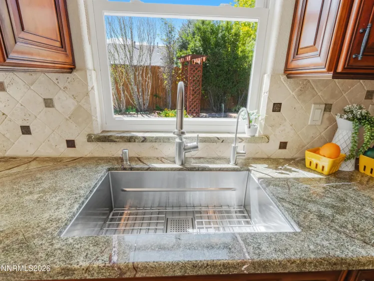 9585 Navigator, Reno, Nevada 89521, 3 Bedrooms Bedrooms, ,2 BathroomsBathrooms,Residential,Residential,Navigator,260005341