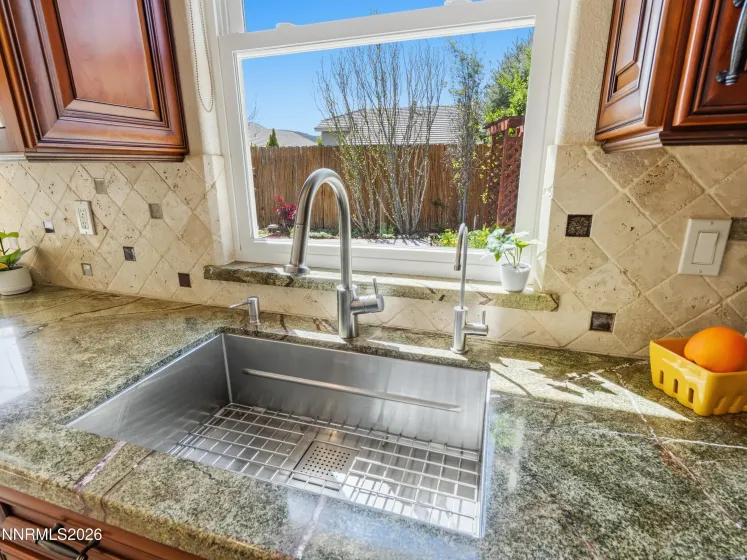 9585 Navigator, Reno, Nevada 89521, 3 Bedrooms Bedrooms, ,2 BathroomsBathrooms,Residential,Residential,Navigator,260005341