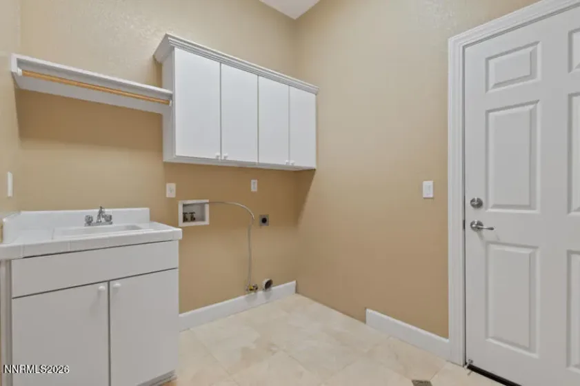 2755 Robb, Reno, Nevada 89523, 4 Bedrooms Bedrooms, ,4 BathroomsBathrooms,Residential,Residential,Robb,260005342