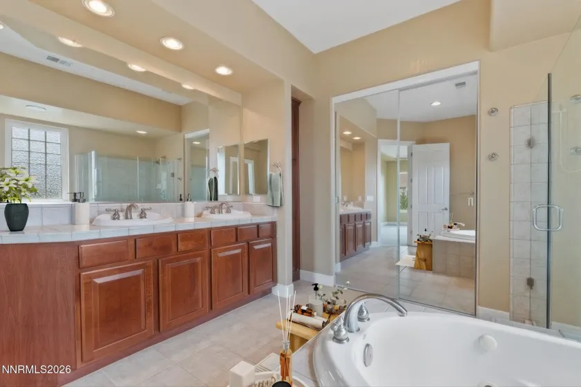 2755 Robb, Reno, Nevada 89523, 4 Bedrooms Bedrooms, ,4 BathroomsBathrooms,Residential,Residential,Robb,260005342