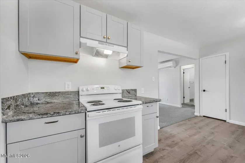 700 Twin Lakes, Reno, Nevada 89523, 5 Bedrooms Bedrooms, ,3 BathroomsBathrooms,Residential Income,Residential,Twin Lakes,260005344
