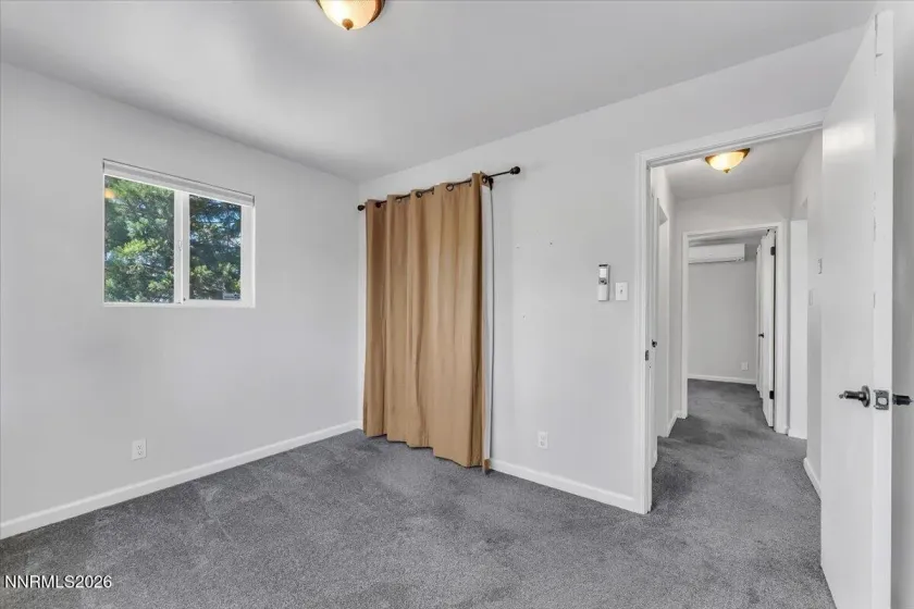 700 Twin Lakes, Reno, Nevada 89523, 5 Bedrooms Bedrooms, ,3 BathroomsBathrooms,Residential Income,Residential,Twin Lakes,260005344