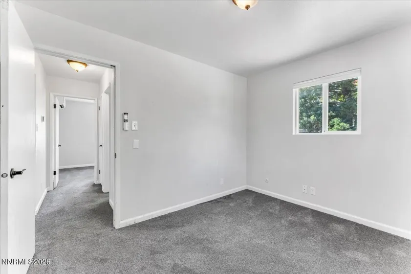 700 Twin Lakes, Reno, Nevada 89523, 5 Bedrooms Bedrooms, ,3 BathroomsBathrooms,Residential Income,Residential,Twin Lakes,260005344