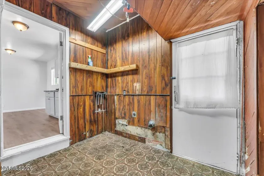 700 Twin Lakes, Reno, Nevada 89523, 5 Bedrooms Bedrooms, ,3 BathroomsBathrooms,Residential Income,Residential,Twin Lakes,260005344