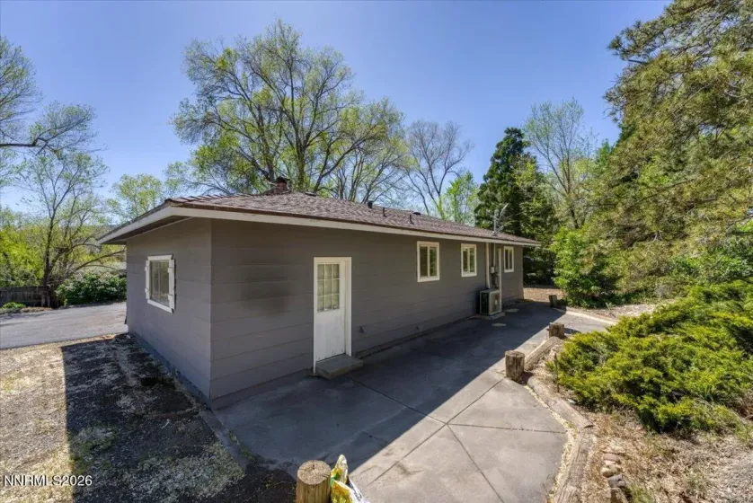 700 Twin Lakes, Reno, Nevada 89523, 5 Bedrooms Bedrooms, ,3 BathroomsBathrooms,Residential Income,Residential,Twin Lakes,260005344
